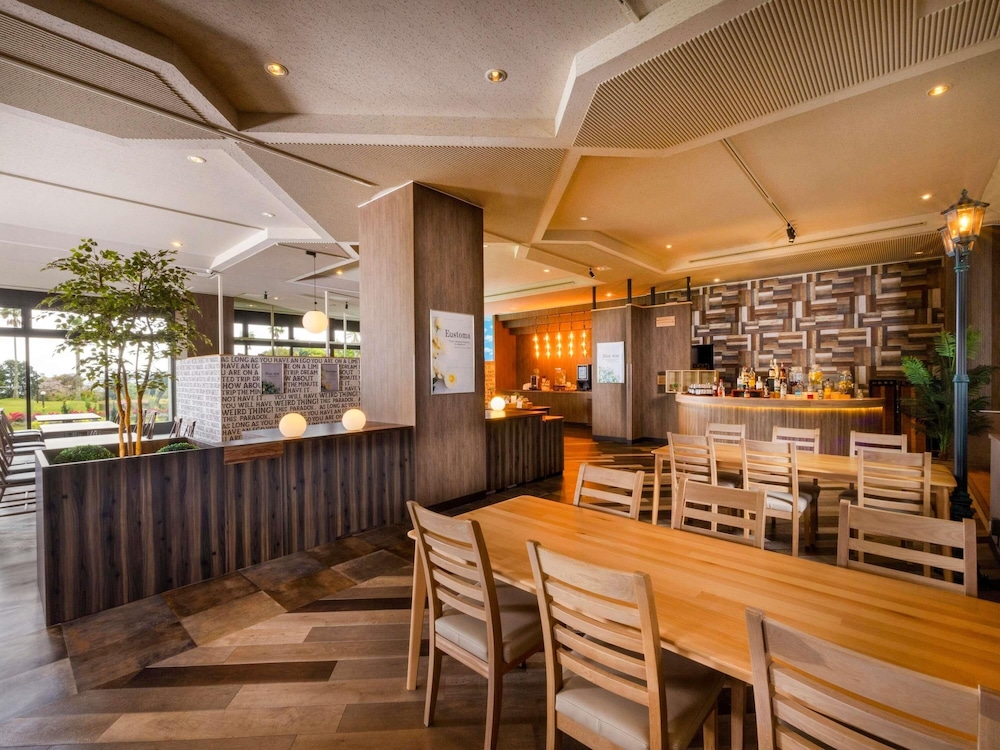 クラシック ルーム ベッド (複数台) マウンテンビュー (Japanese Style) 客室6 | メルキュール高知土佐リゾート & スパ