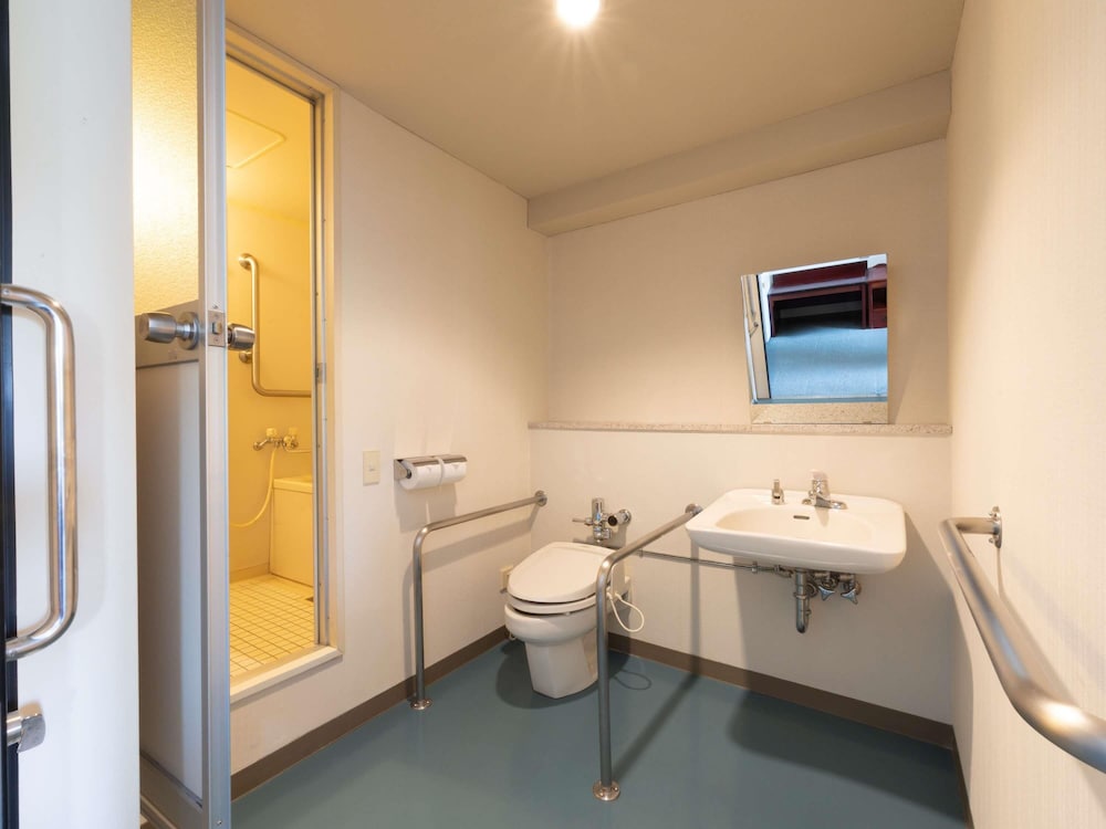 クラシック ルーム シングルベッド 2 台 マウンテンビュー 客室2 | メルキュール高知土佐リゾート & スパ