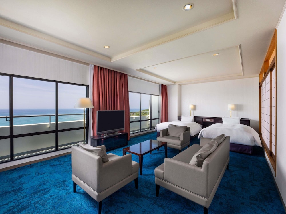 ジュニア スイート ベッド (複数台) マウンテンビュー (Classic Japanese Western Style) | メルキュール高知土佐リゾート & スパ