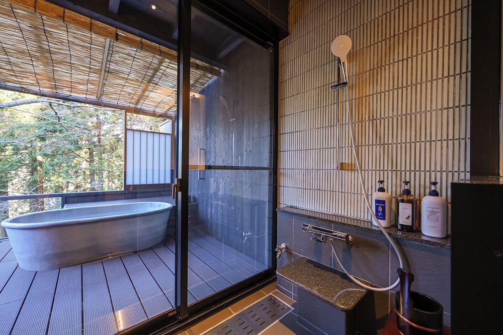 ダイニングルーム　禁煙 バスルーム2 | 風の谷の庵