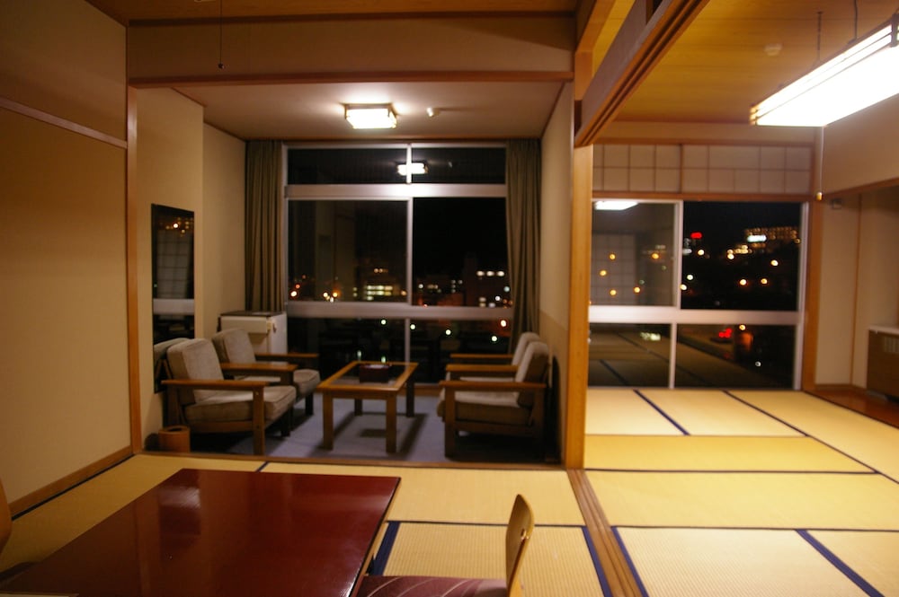 最上階和室 川側 客室1 | 下呂温泉 望川館