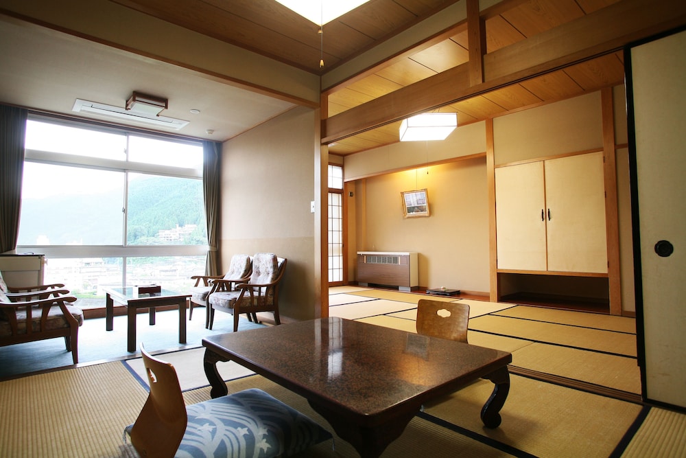 最上階和室 川側 客室2 | 下呂温泉 望川館