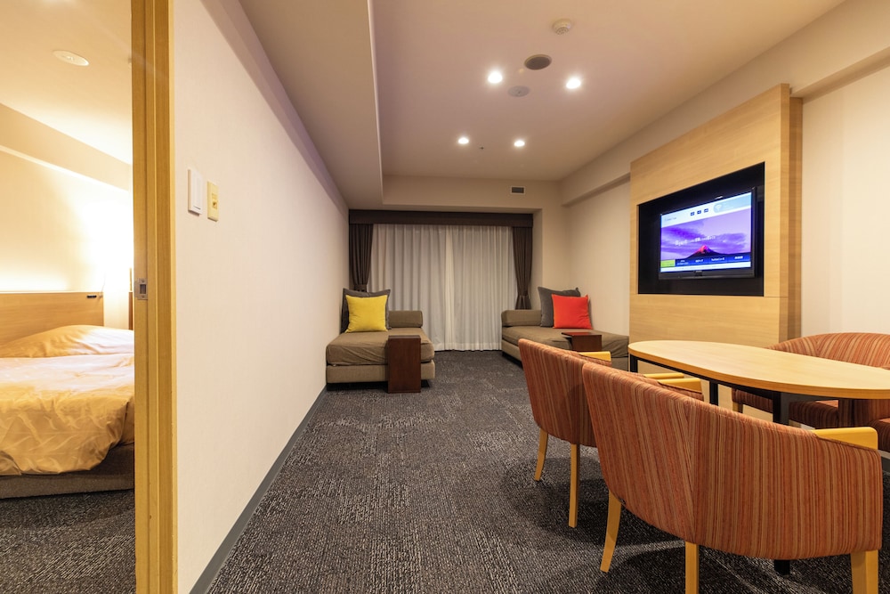 デラックスルーム 4人部屋 4F～5F 富士山ビュー 禁煙 | ホテルレジーナ河口湖