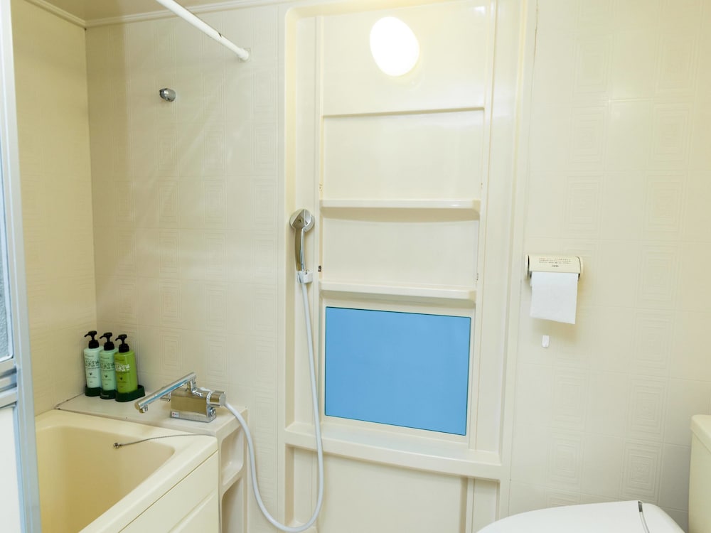 ツインルーム バスルーム0 | ホテル カレッタ