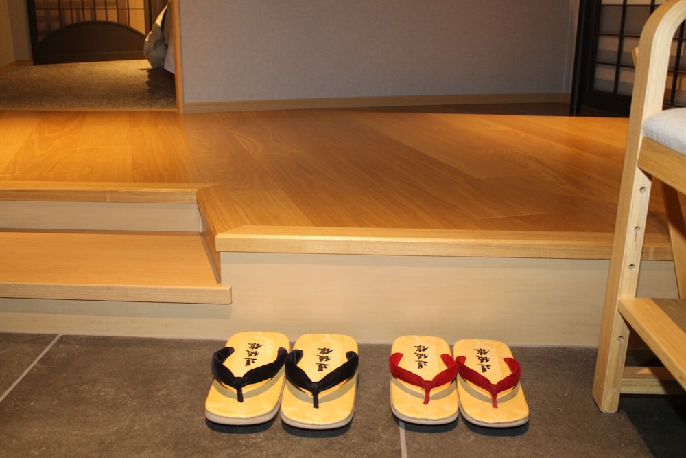 松風楼 最上階客室 和モダンツイン 802-807号室 禁煙 (2食付きプラン)「中学生未満利用不可」 客室3 | 道後舘