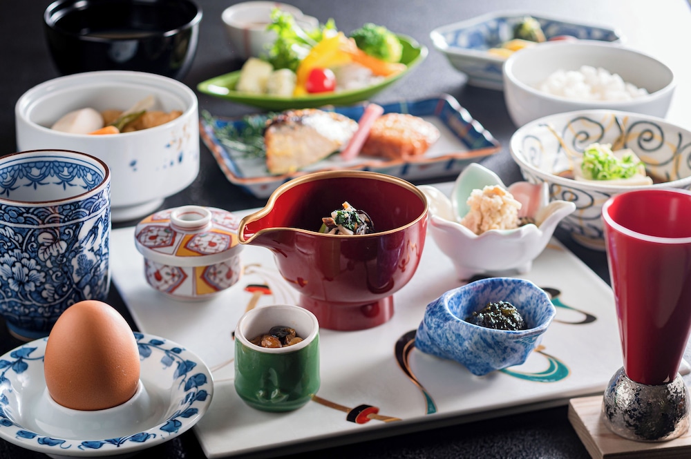スタンダード和室 禁煙 (2食付きプラン) 客室2 | 道後舘
