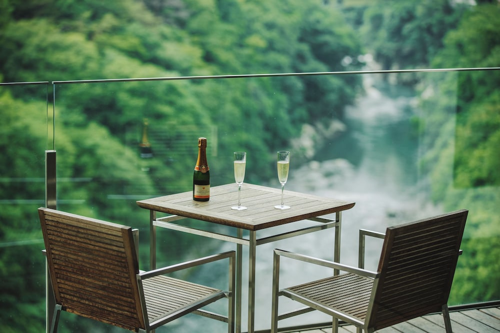 【クラブフロア】スイート和洋室(ビューバス付） 客室3 | 鬼怒川金谷ホテル