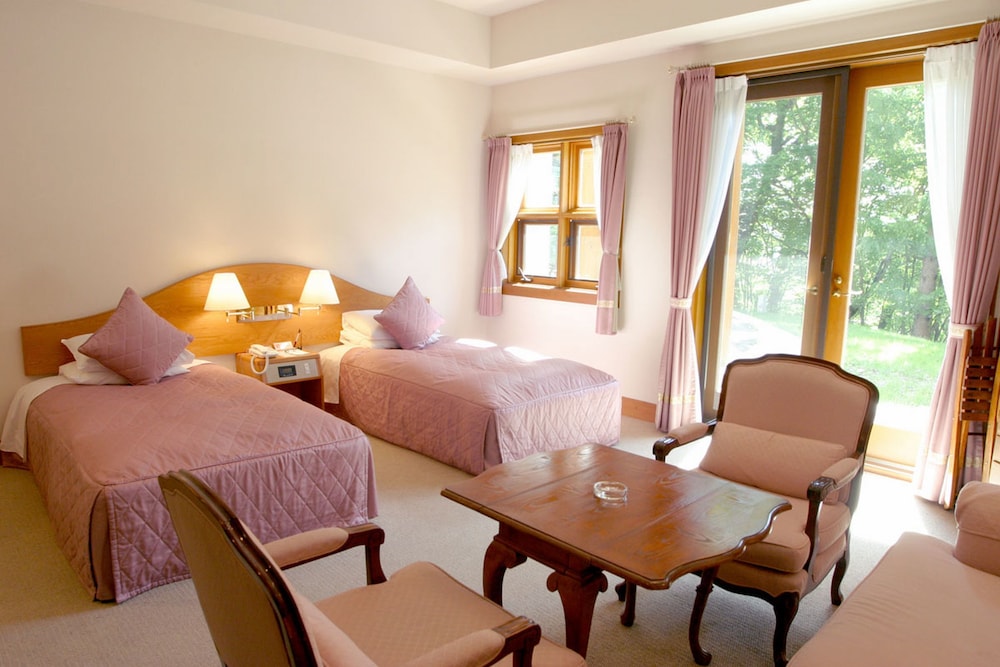 スタンダード ツインルーム 禁煙 客室2 | 中禅寺金谷ホテル