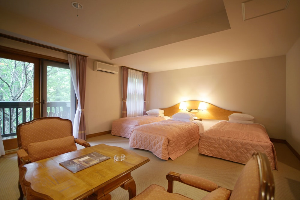 デラックス トリプルルーム 禁煙 | 中禅寺金谷ホテル