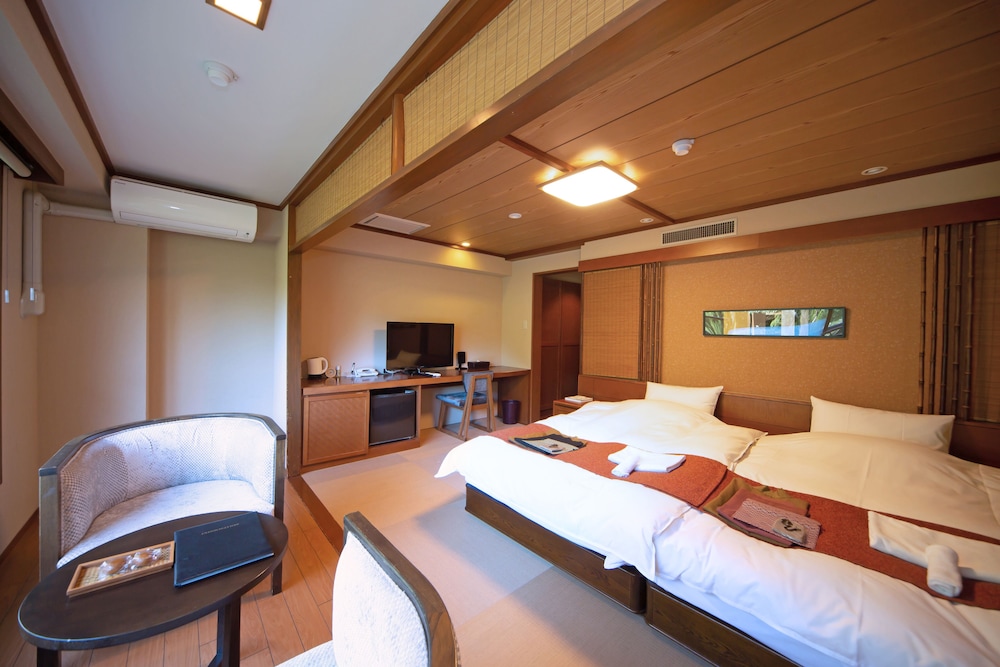 トラディショナル ツインルーム 禁煙 客室1 | 箱根七瀬