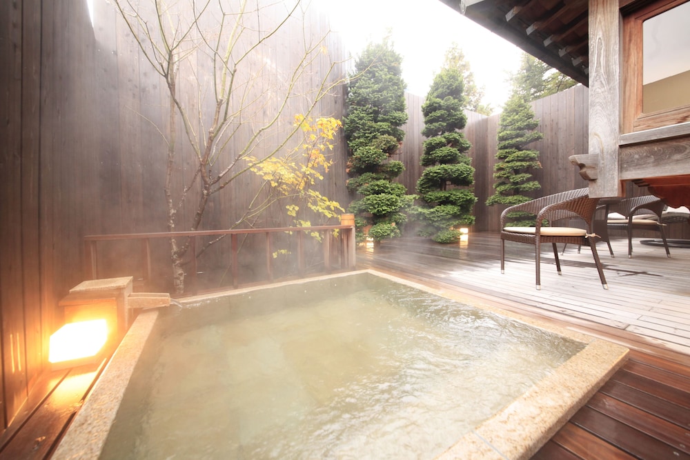 プレミア スイート 禁煙 バスルーム0 | 河口湖 温泉寺 夢殿