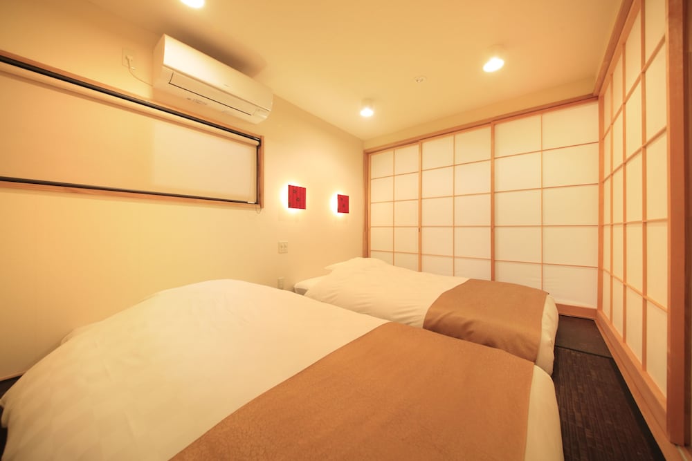 プレミア スイート 禁煙 客室2 | 河口湖 温泉寺 夢殿