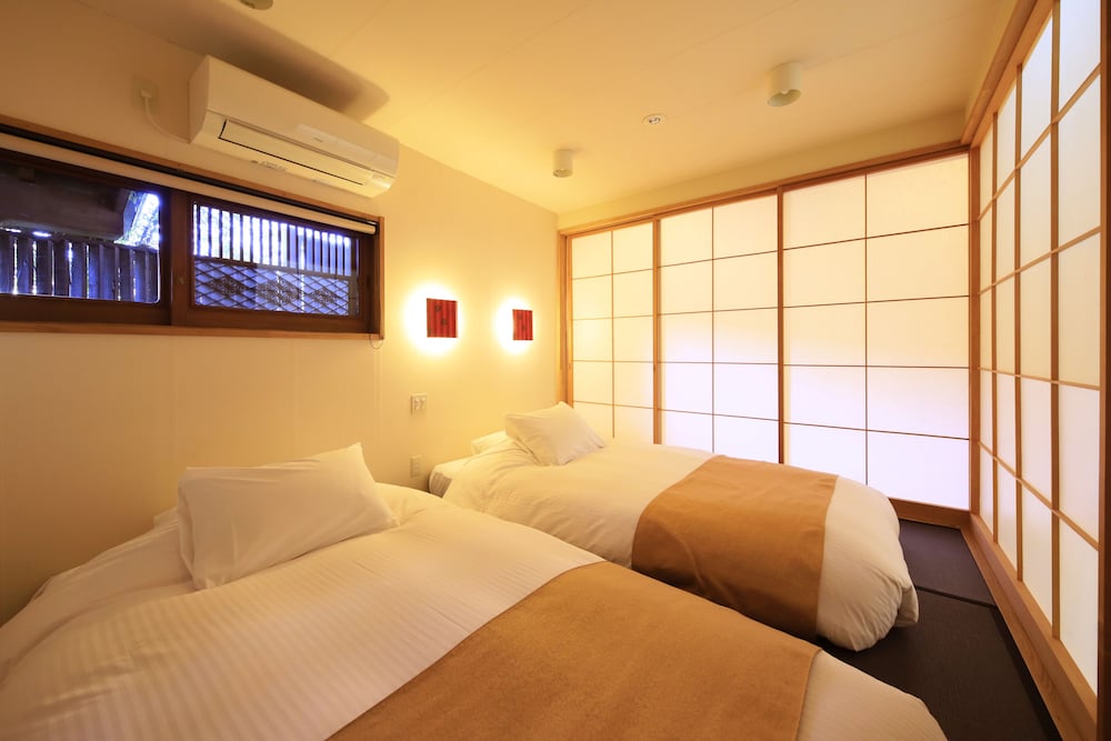 プレミア スイート 禁煙 客室3 | 河口湖 温泉寺 夢殿