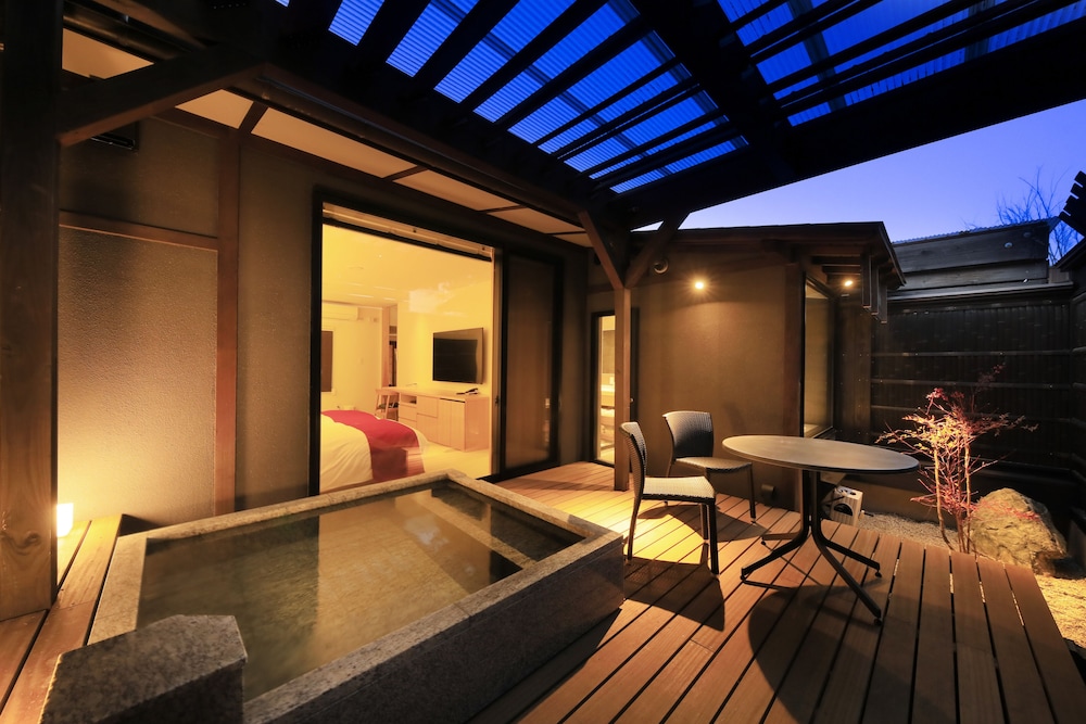 露天風呂付和室 デラックスツイン 禁煙 テラス / パティオ1 | 河口湖 温泉寺 夢殿