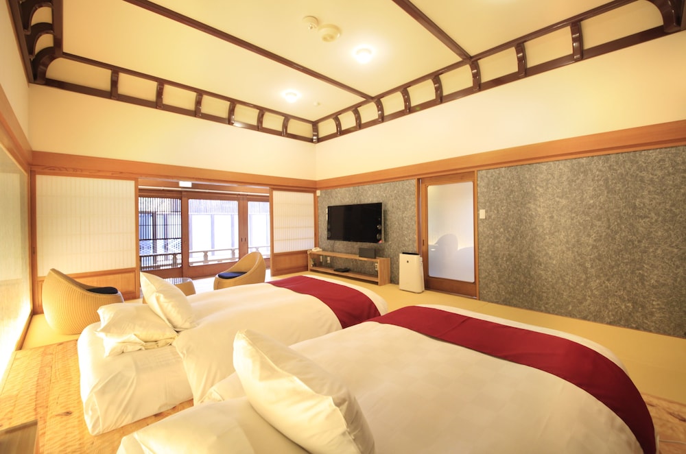 プレジデンシャル スイート 禁煙 (HIKARINOMA) 客室8 | 河口湖 温泉寺 夢殿