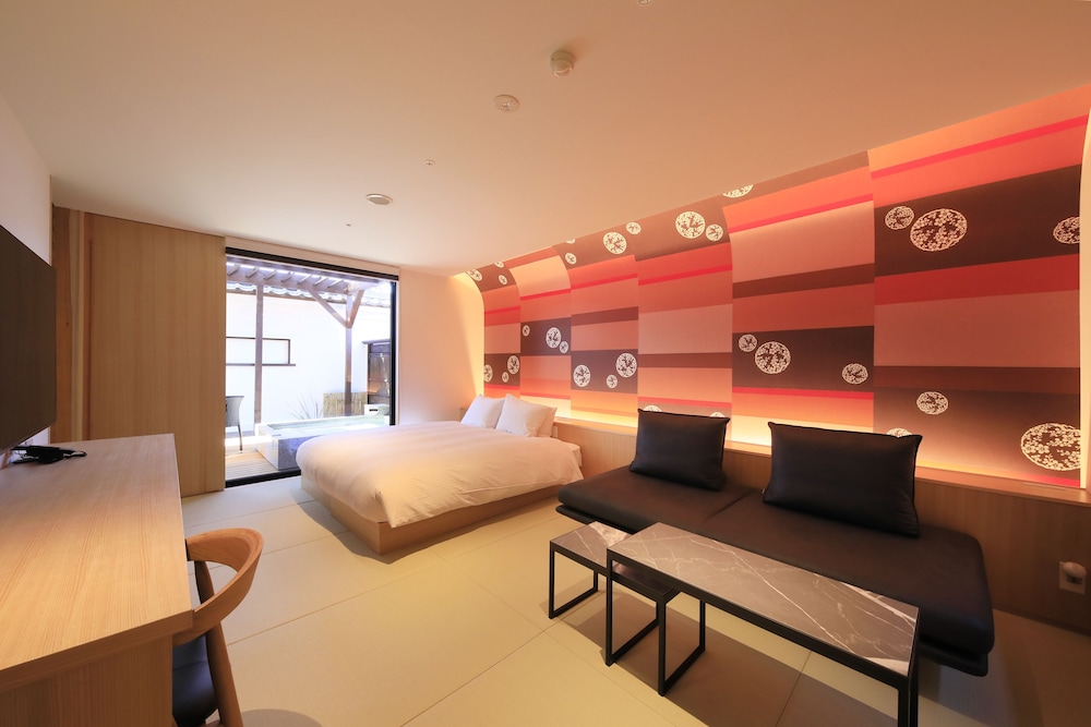 露天風呂付和室 デラックスダブル 禁煙 客室5 | 河口湖 温泉寺 夢殿