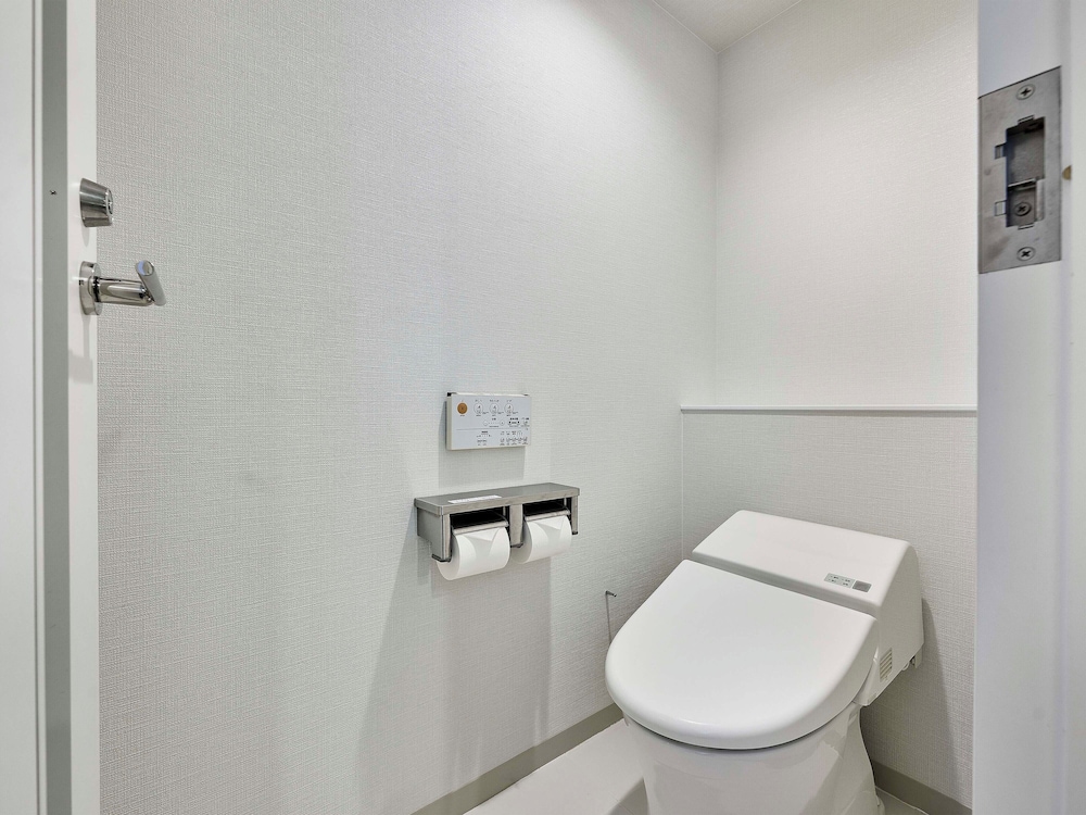 [禁煙] スタンダード ツインルーム (2名利用) 客室1 | ダイワロイネットホテルぬまづ