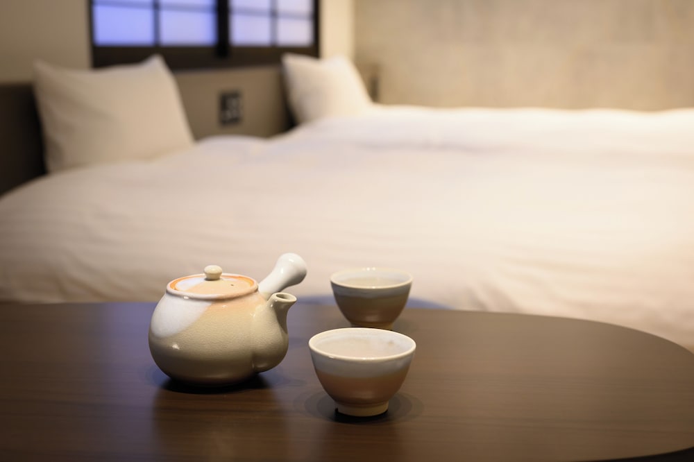 [東館] 和モダンスーペリア4人部屋(29平米)禁煙　眺望無し 客室3 | 宮島コーラルホテル