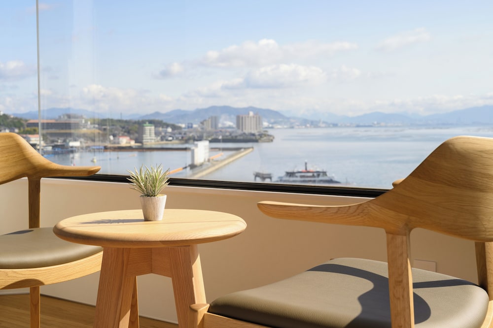 [東館]オーシャンビュースイート禁煙 客室5 | 宮島コーラルホテル