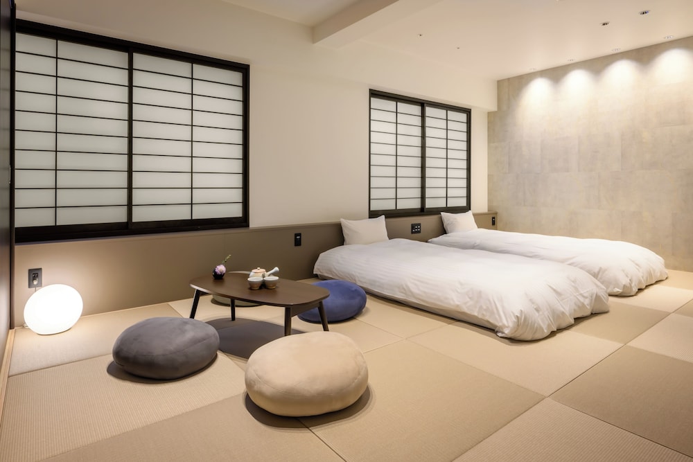 [東館] 和モダンスーペリア4人部屋(29平米)禁煙　眺望無し | 宮島コーラルホテル