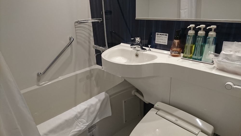 [東館] オーシャンビューツインルーム(20平米)禁煙 バスルーム0 | 宮島コーラルホテル