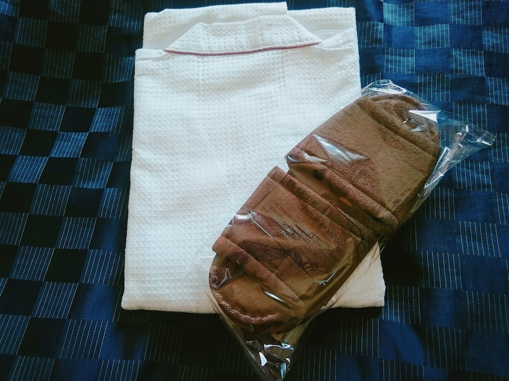 [西館] エコノミー セミダブルルーム セミダブルベッド 1 台 禁煙 (18平米) 客室2 | 宮島コーラルホテル