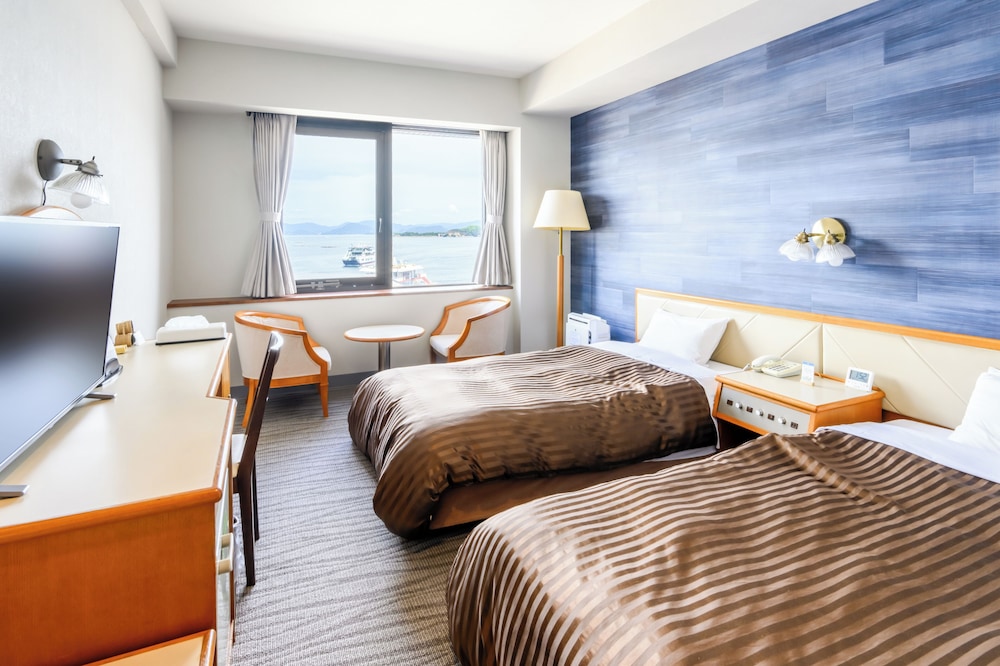 [東館] オーシャンビューツインルーム(20平米)禁煙 客室2 | 宮島コーラルホテル