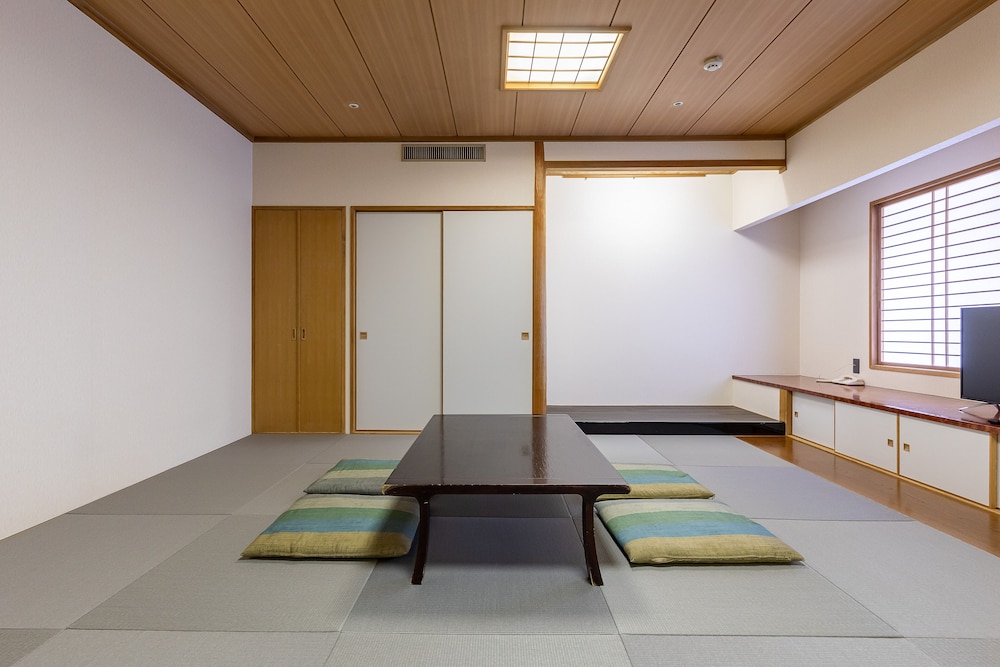和室14畳 禁煙 | コートホテル旭川