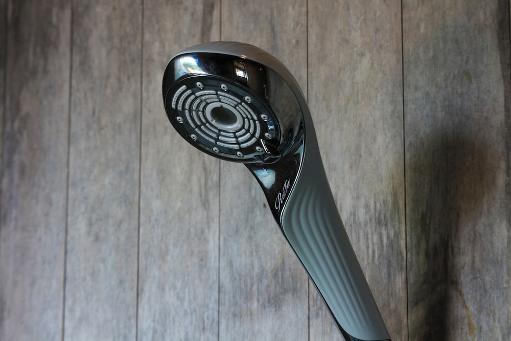 新館和洋室デラックスルーム 禁煙 バスルームの設備0 | 三養荘