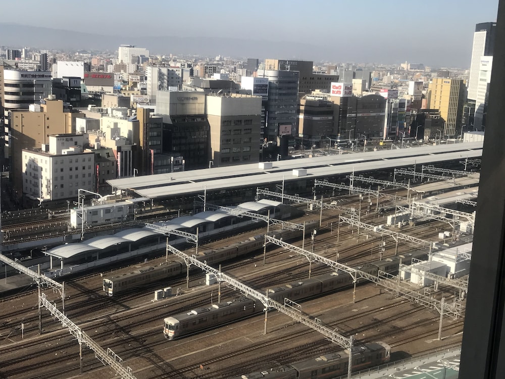 エコノミー ダブルルーム 喫煙可 (添い寝分お子様のお食事代は追加料金現地精算となります) 部屋からの景観0 | 名鉄グランドホテル