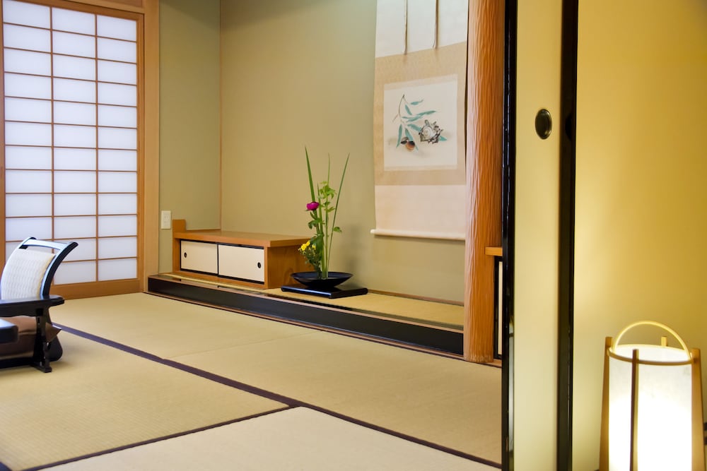 和室 -おまかせ- 禁煙【8畳～12畳】 客室3 | 道後温泉 ふなや