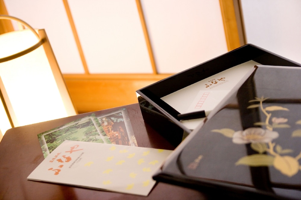 和室 -おまかせ- 禁煙【8畳～12畳】 客室1 | 道後温泉 ふなや