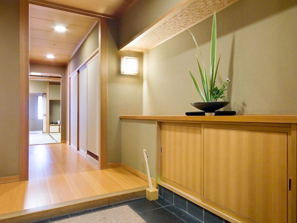 クラブフロア　和室 (道後温泉引き湯の檜風呂付)　禁煙 客室3 | 道後温泉 ふなや