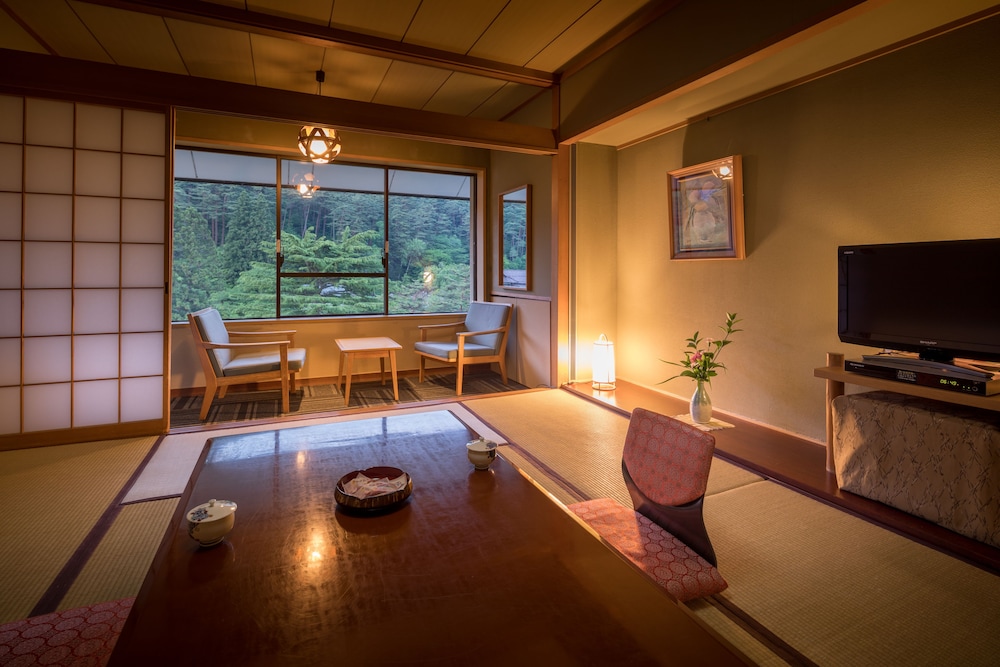 客室1 | 花巻温泉 ホテル紅葉館