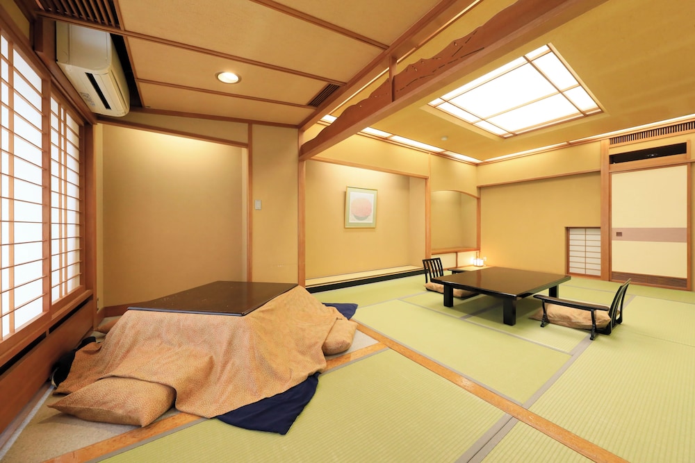 和室 スーペリア 2人部屋 客室3 | 葉山館