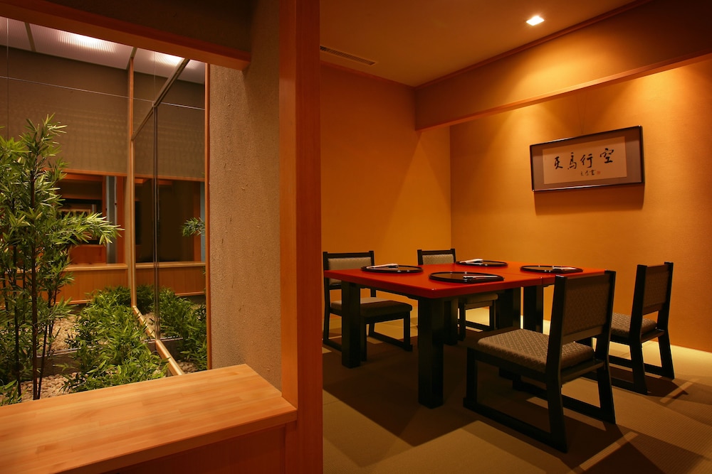 和室 スタンダード 2人部屋 旅館のお食事処0 | 葉山館