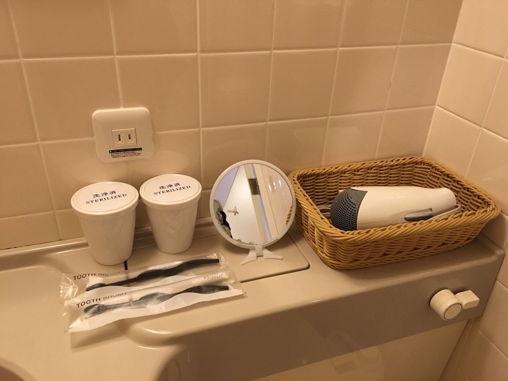 スタンダード ルーム キングベッド 1 台 禁煙[パークサイド] (24 平米) 客室の設備とサービス1 | ベイサイドスクエア皆生ホテル