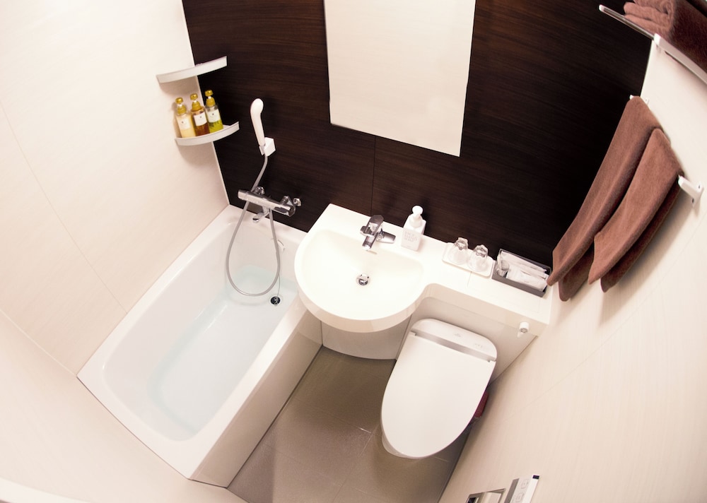 セミダブルルーム 禁煙 バスルーム1 | ホテル菊水今治