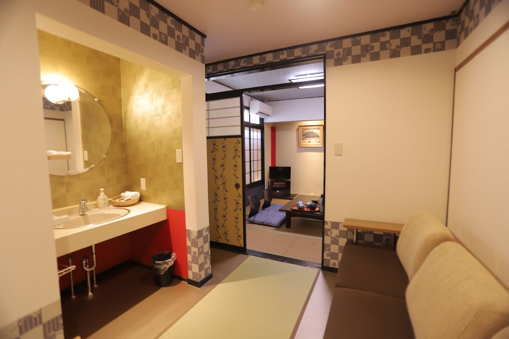 和室10畳 禁煙(会席) 客室4 | 皆生温泉 海潮園