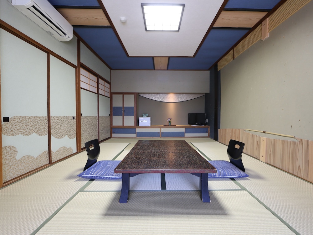和室10畳 禁煙(会席) 客室1 | 皆生温泉 海潮園