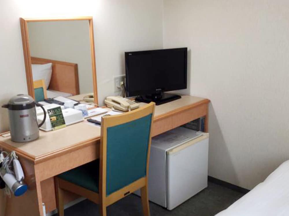 エコノミー ダブルルーム 禁煙 小型冷蔵庫0 | ホテル グリーン パレス