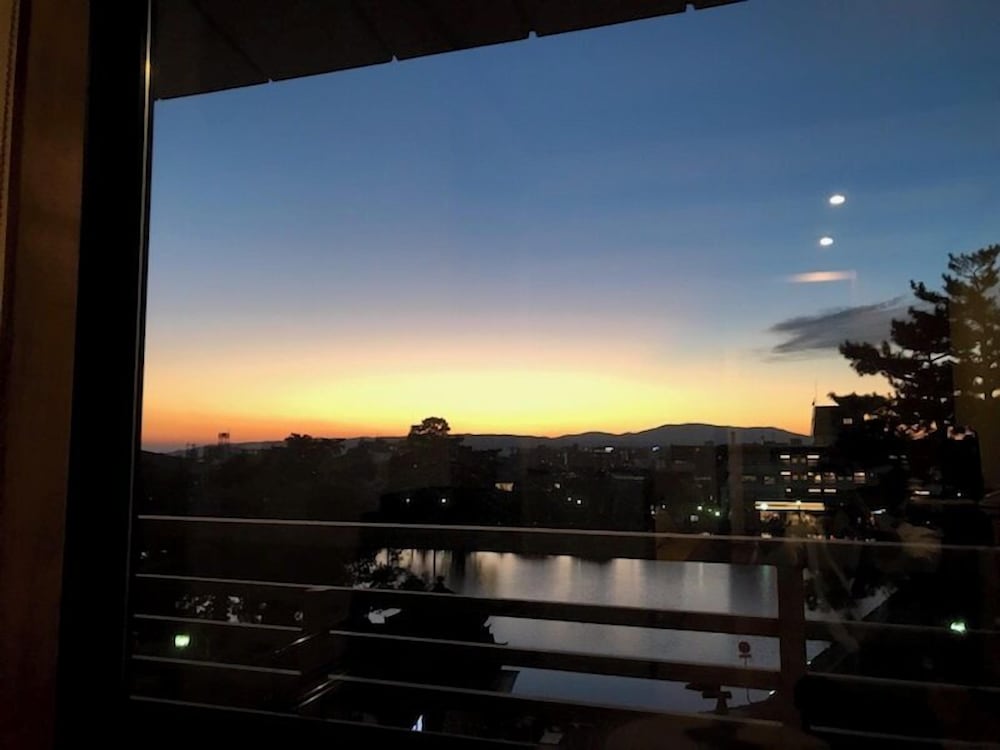 スタンダード ツインルーム 禁煙 (Japanese Style, Pond View) 部屋からの景観0 | さるさわ池 よしだや