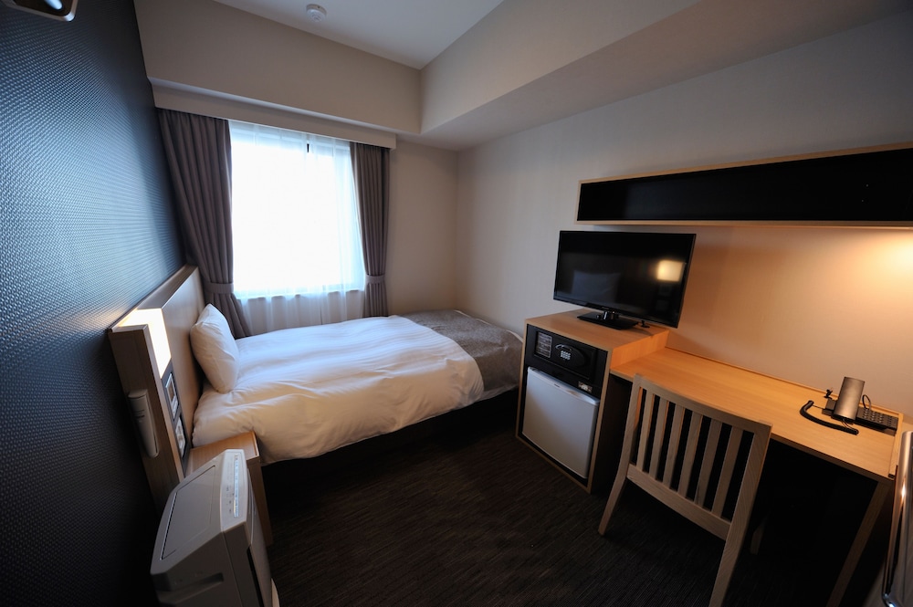 ダブルルーム　禁煙 客室4 | 徒士の湯ドーミーイン上野・御徒町