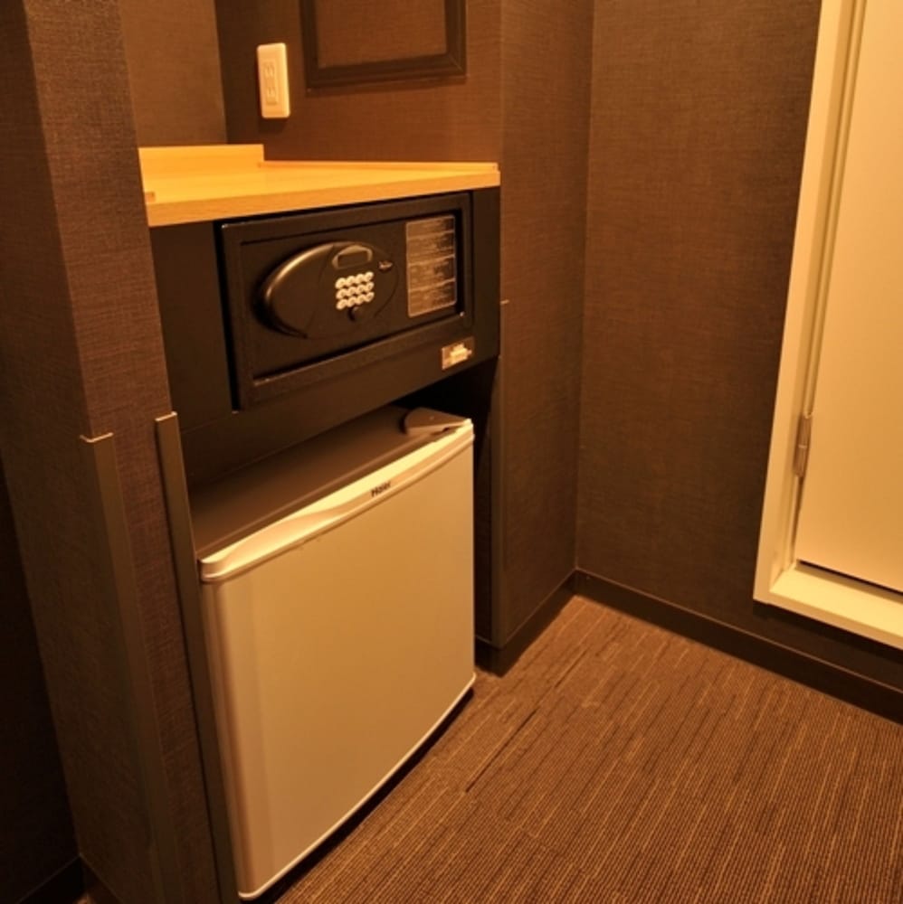 セミダブルルーム　禁煙 小型冷蔵庫0 | 徒士の湯ドーミーイン上野・御徒町