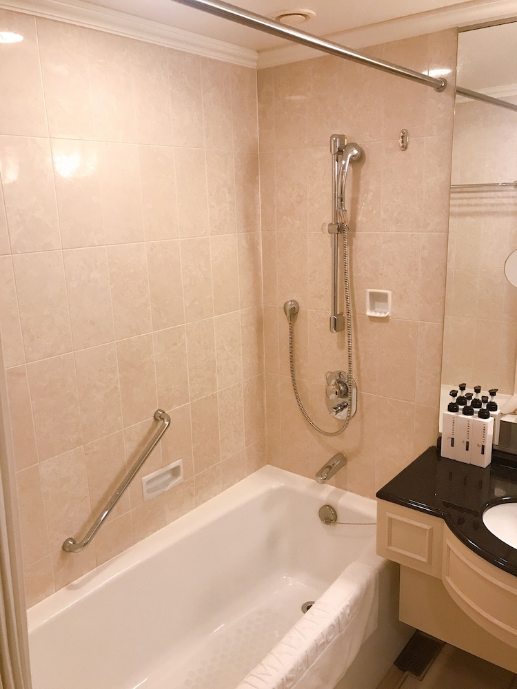 モデレートツイン 禁煙 バスルーム2 | 今治国際ホテル