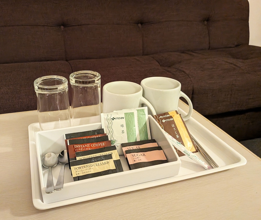 スタンダード ルーム ダブルベッド 1 台 禁煙 (Bed is a Semi double bed) 客室2 | ベストウェスタン大阪塚本