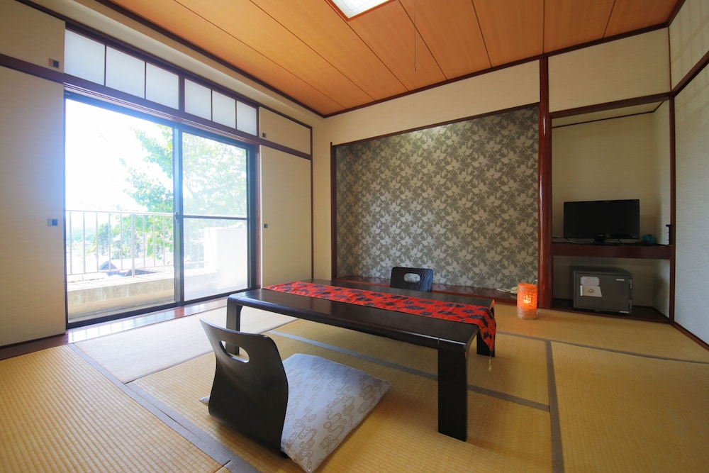 本館 2F 8畳 和室 | 杜の湯 ゆふいん泰葉
