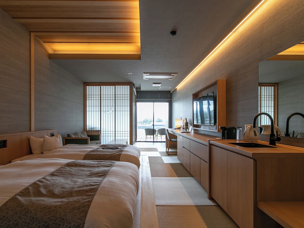 温泉付セミスイート和洋室 UGUISU 禁煙 客室2 | 人吉温泉 鍋屋