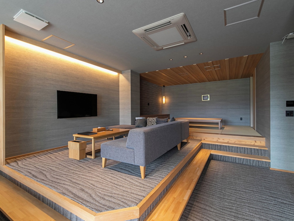 温泉付スイート和洋室 UME 禁煙 客室3 | 人吉温泉 鍋屋