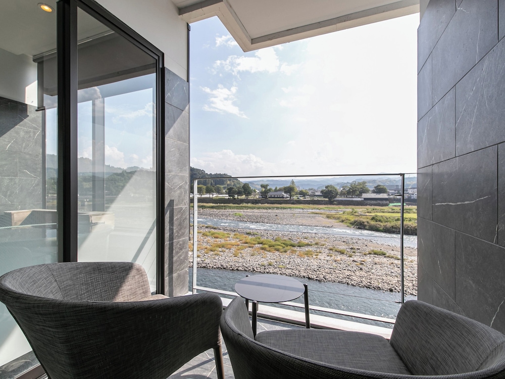 温泉付セミスイート和洋室 UGUISU 禁煙 客室5 | 人吉温泉 鍋屋